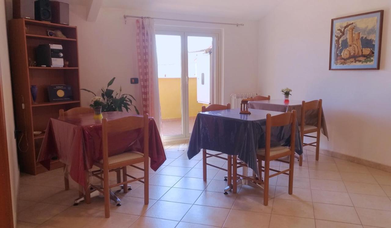 Bed And Breakfast La Mansarda Agrigento Exterior photo